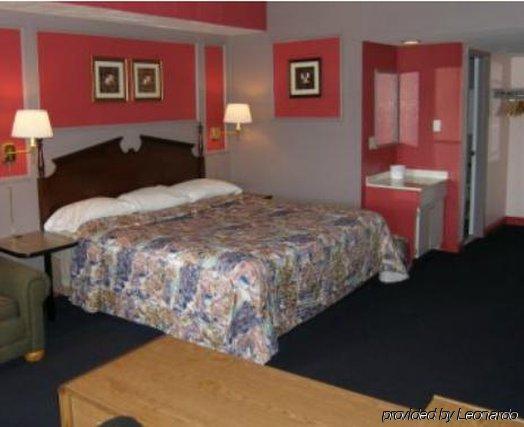 Manor Motel Minooka Room photo